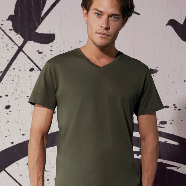 Männer T-Shirt mit V-Neck  Miniaturansicht